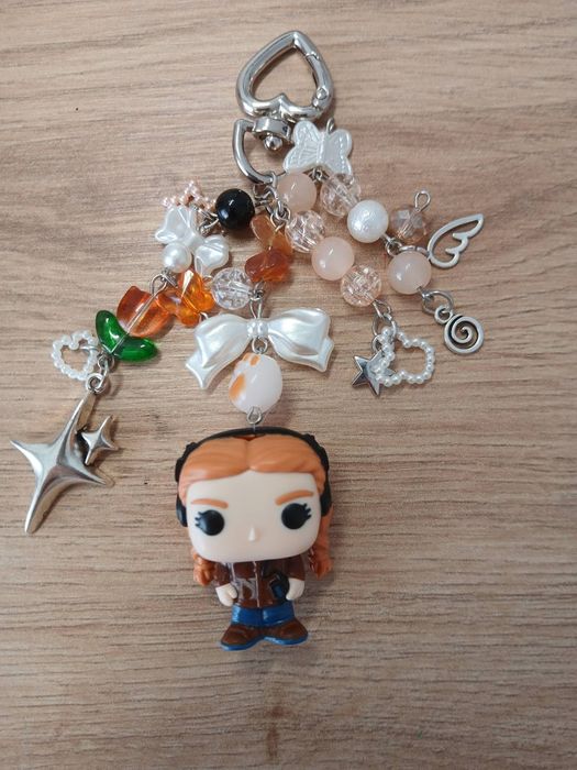 Брилок, прикраса ДИВНІ ДИВА