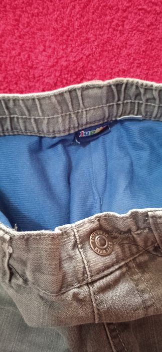 Calças de ganga forradas muito quentinhas.