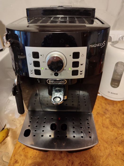 кавомашина DeLonghi Magnifica