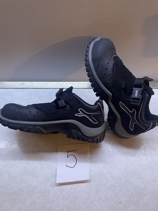 Buty sandały ochronne Uvex 41