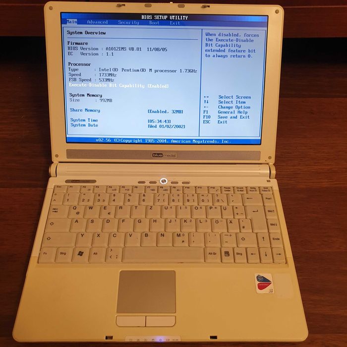 Laptop MSI MS-1012