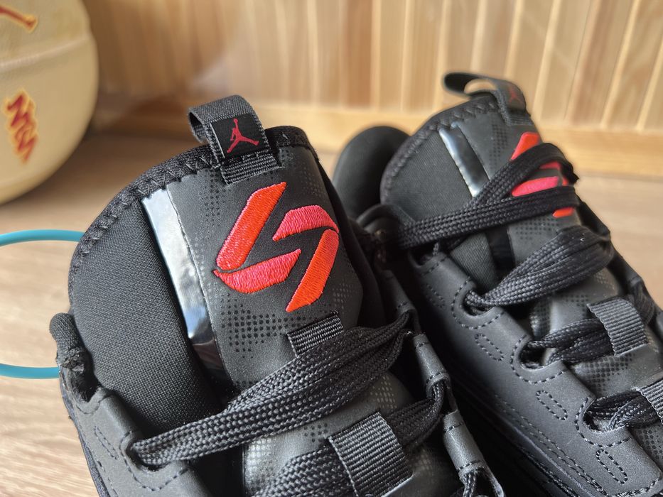Jordan Luka 2 BRED 41-45