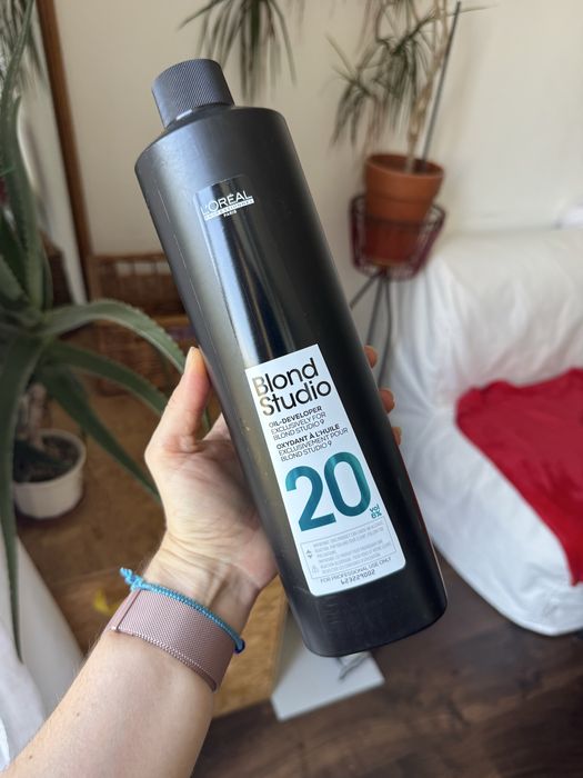 Nowy utleniacz L'Oréal Professionnel Blond Studio