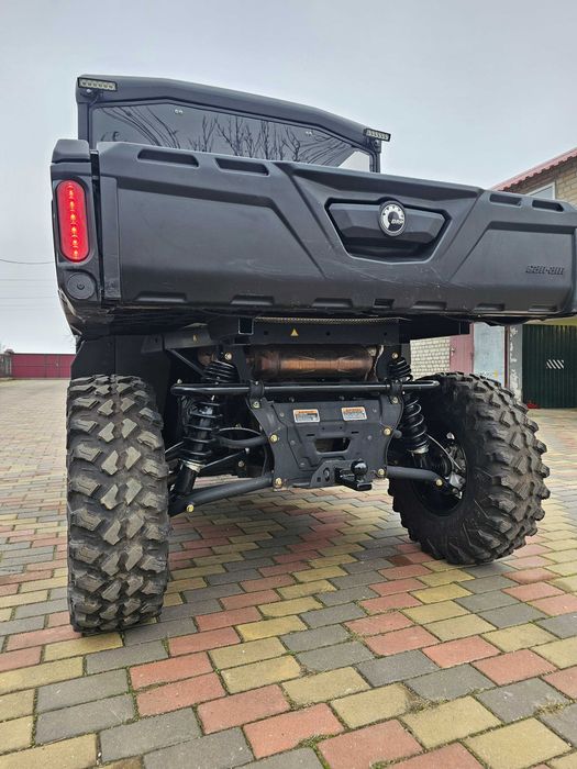 BRP Defender HD10