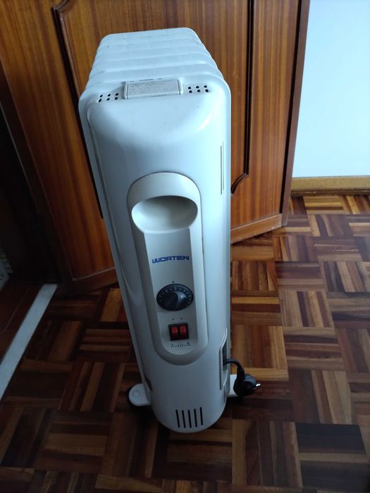 Aquecedor a Óleo WORTEN 2000W