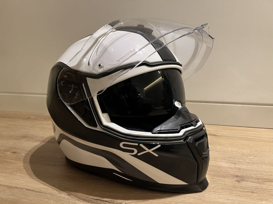 Capacete Nexx SX100 com Viseira Solar