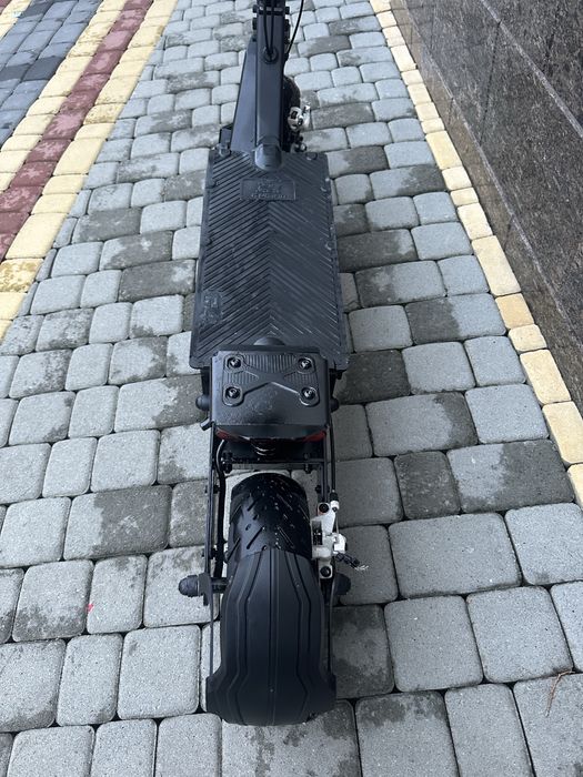 Електросамокат Kukirin G4