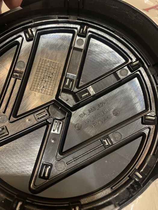 Значок емблема для VW ID3