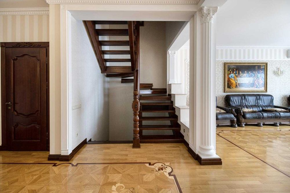 Продаж будинку, вулиця Личаківська