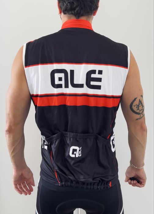 Camisola de Ciclismo Alé Sem Mangas Homem Preta e Vermelha