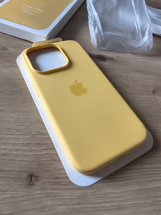 Silicone case MagSafe iPhone 15 Pro