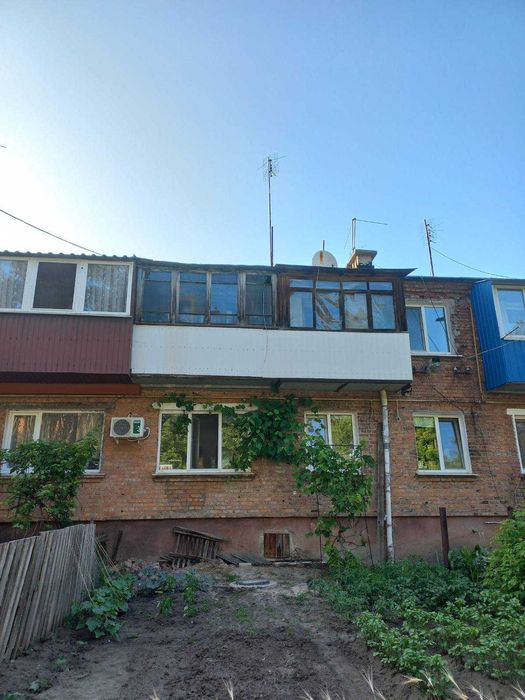 Продам  3к кв , гараж в Мерефе, ул. Сикорского,7,Гастелло Є-відновленн