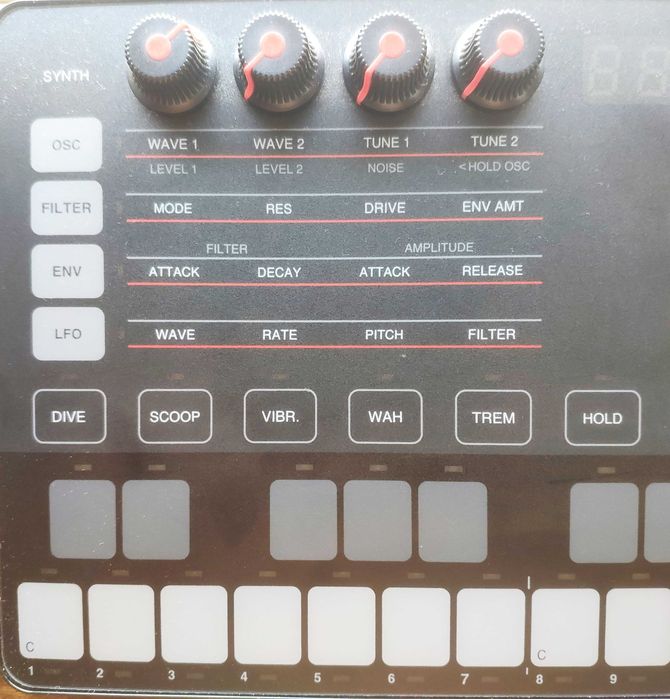 Sintetizador UNO SYNTH - Como Novo