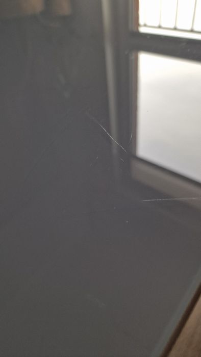 Sprzedam drewniany, biały stolik