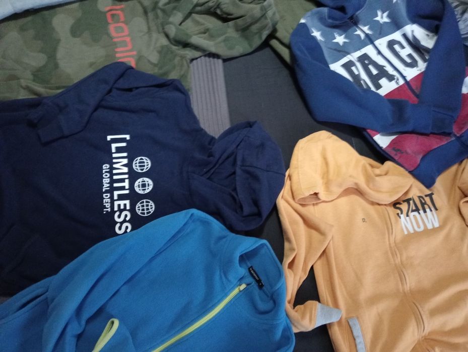 Swets com e sem capuz.quentinhas em bom estado geral