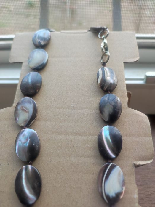 Бусы перламутр натуральный.