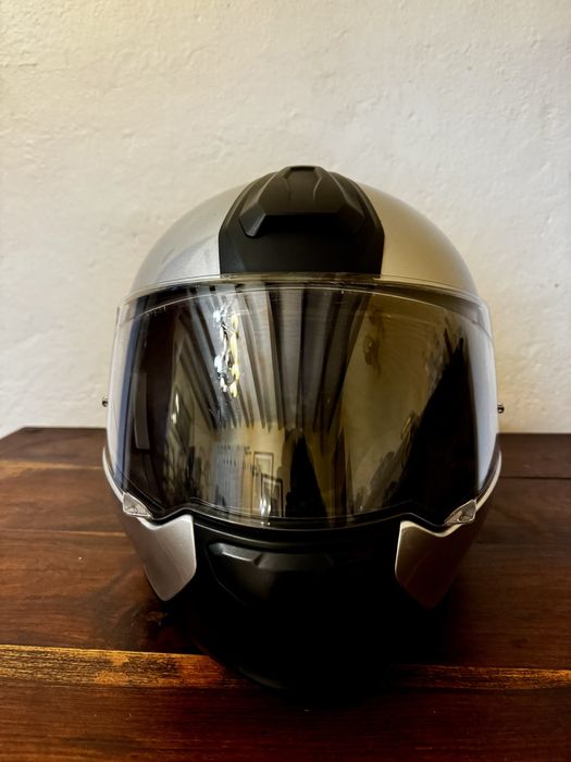 Capacete BMW System 7 Carbon com sistema comunicação