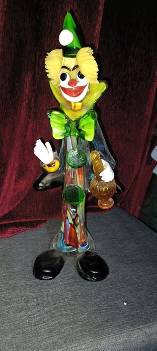 Palhaço murano com 43 cm de altura
