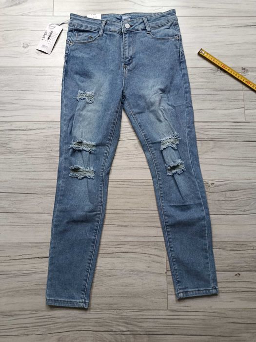 Jeansy nowe push up S