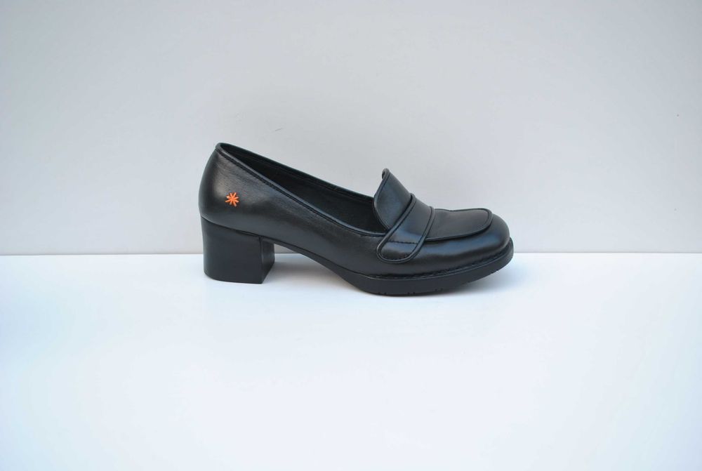 Buty na obcasie The Art Company