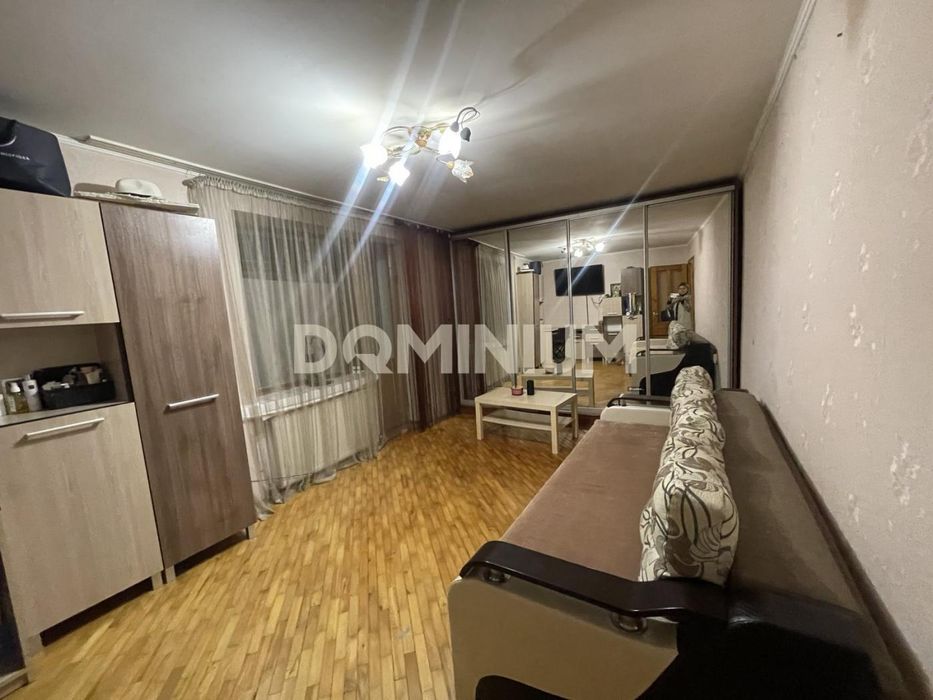 Продається квартира в м. Хуст, можливе переоформлення під комерцію