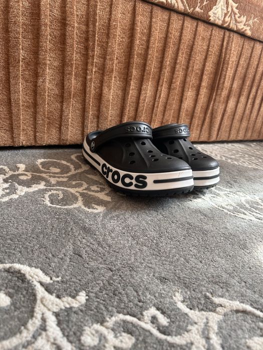 Crocs black.