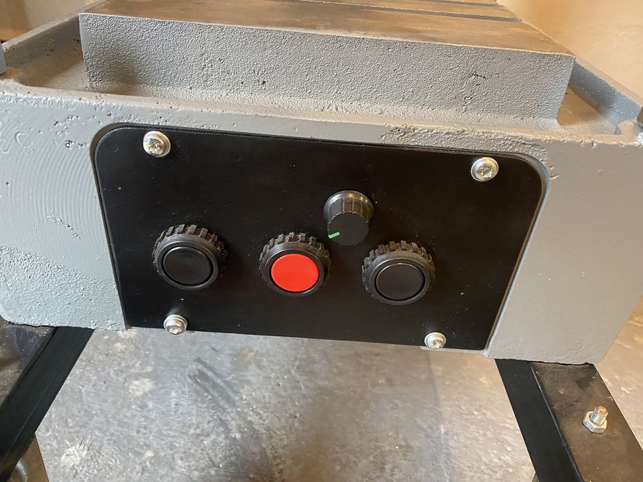 Продам сверлильный станок 2м112 с частотником на 220в