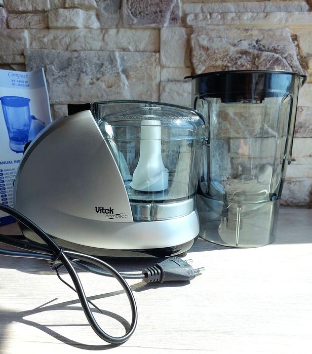 мультифункціональний міні чопер  з насадкою блендер.