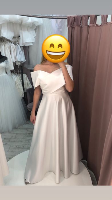 Випускна /весільна сукня