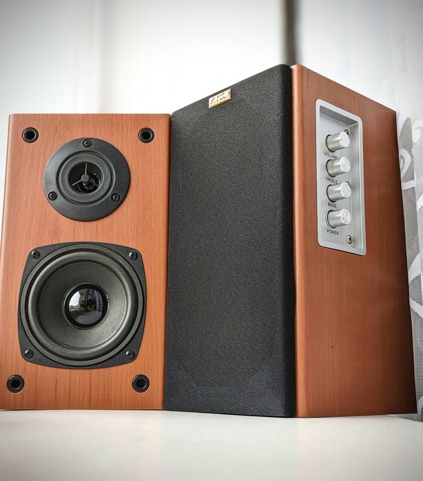 Шикарна Активна акустична система ( колонки )40 ват