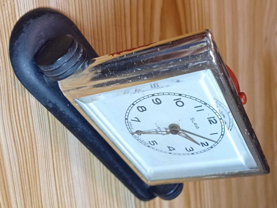 Настольные часы-будильник "SLAVA" в экспортном исполнении