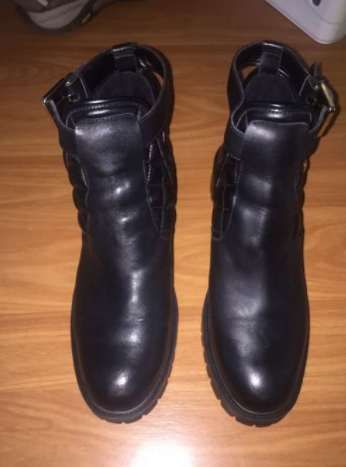 Botas de pele da Zara