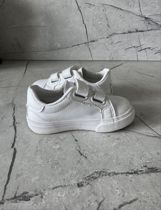 Кеди,мокасіни, туфлі H&M(18/19),Apawwa(24),DD Step(22)