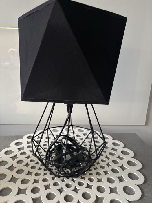 Lampka stołowa loftowa