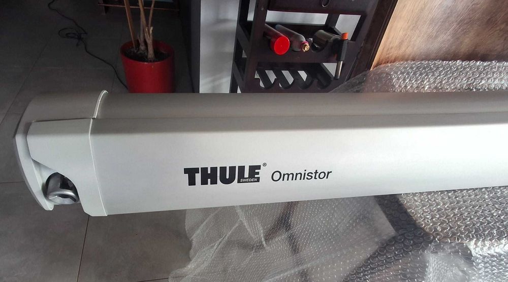 Markiza Thule Omnistor  6300 4 m srebrna