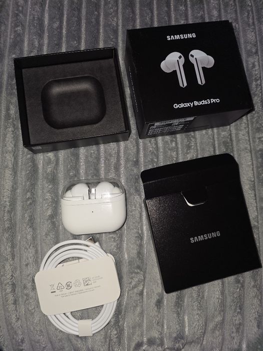 Samsung Galaxy Buds 3 Pro C/ Fatura e Garantia Samsung 11/12/2025