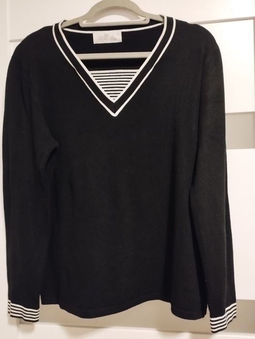 Sweter damski młodzieżowy