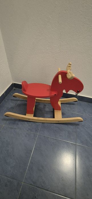 Alce-baloiço Ikea