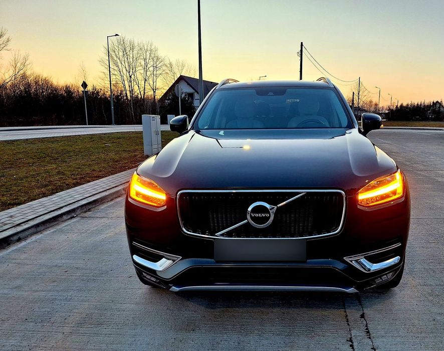 Volvo XC 90 super stan przebieg 123 tys. km 7 osobowy piękny brązowy kolor