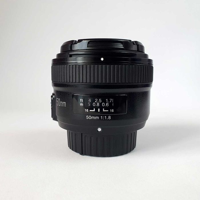Объектив Yongnuo 50mm f/1.8 для Nikon. в идеальном состоянии