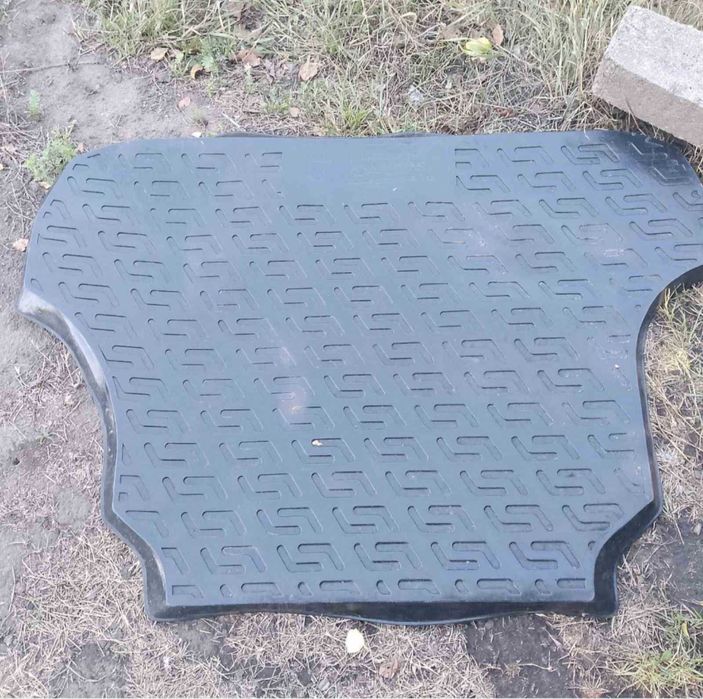 Продам коврик багажника ЗАЗ Forza