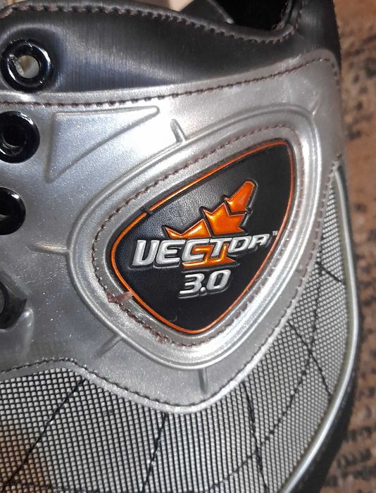 Коньки профессиональные