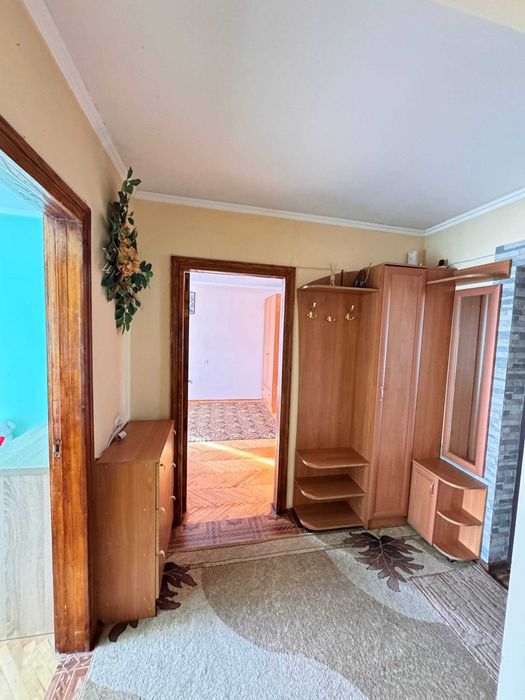 Продається 2км квартира в центральній частині міста, вул. Пулюя