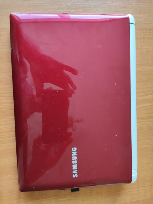 Нетбук продам хороший стан