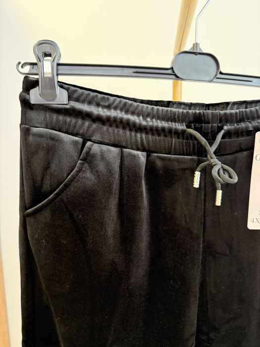 Spodnie damskie welurowe ocieplone czarne L/XL