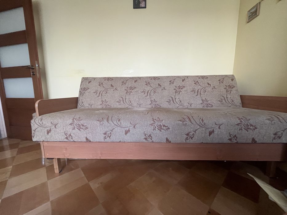 Sprzedam wersalke z pufą