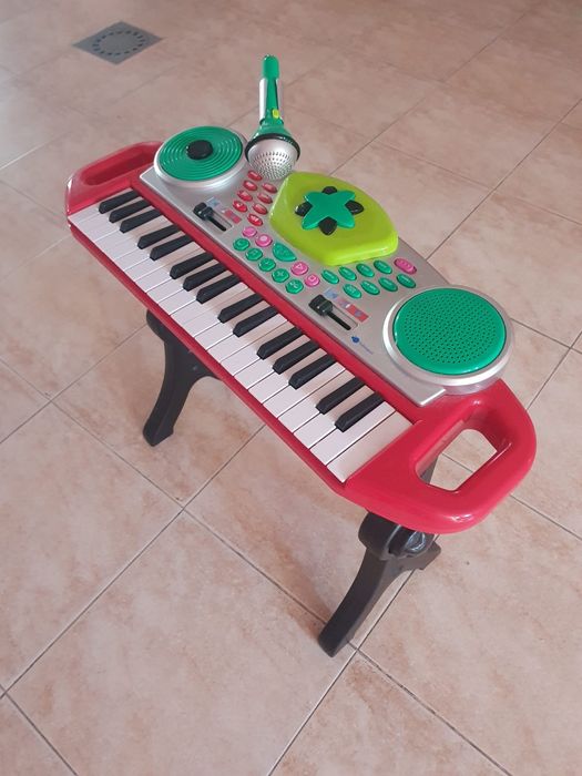 Piano musical infantil