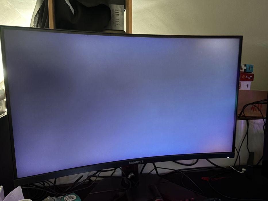 Monitor Gigabyte M32UC