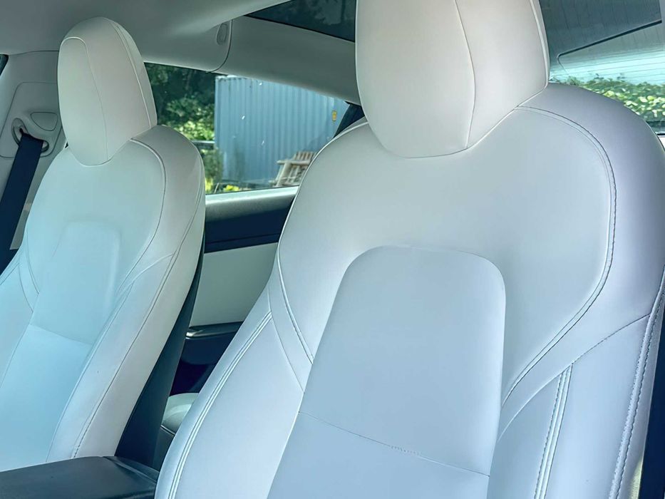 Tesla Model 3 Long Range      2019