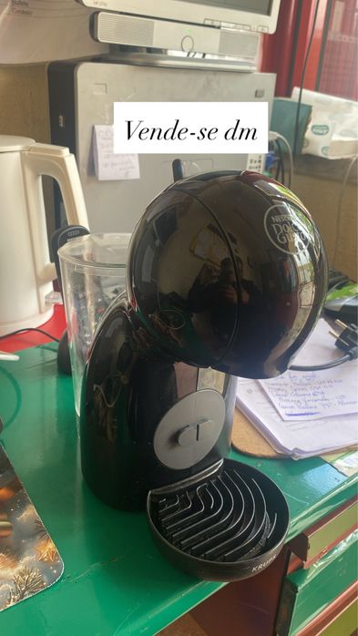 Vende-se maquina de cafe Dolce Gusto piccolo xs